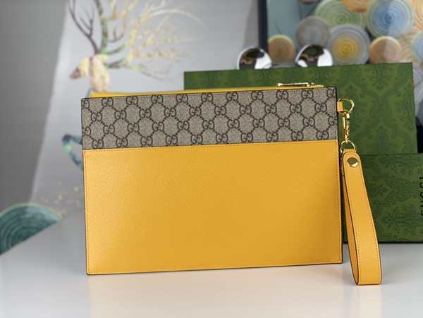 グッチ財布コピー背面デザイン